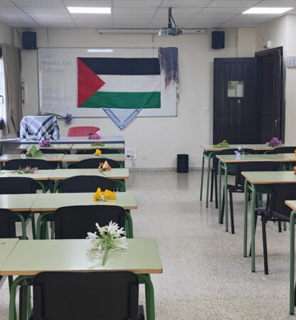 Palestinan ikasgeletan faltan diren haurrak GOGOAN ZAITUZTEGU!!